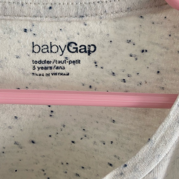 Baby Gap tee 5 - Picture 4 of 7